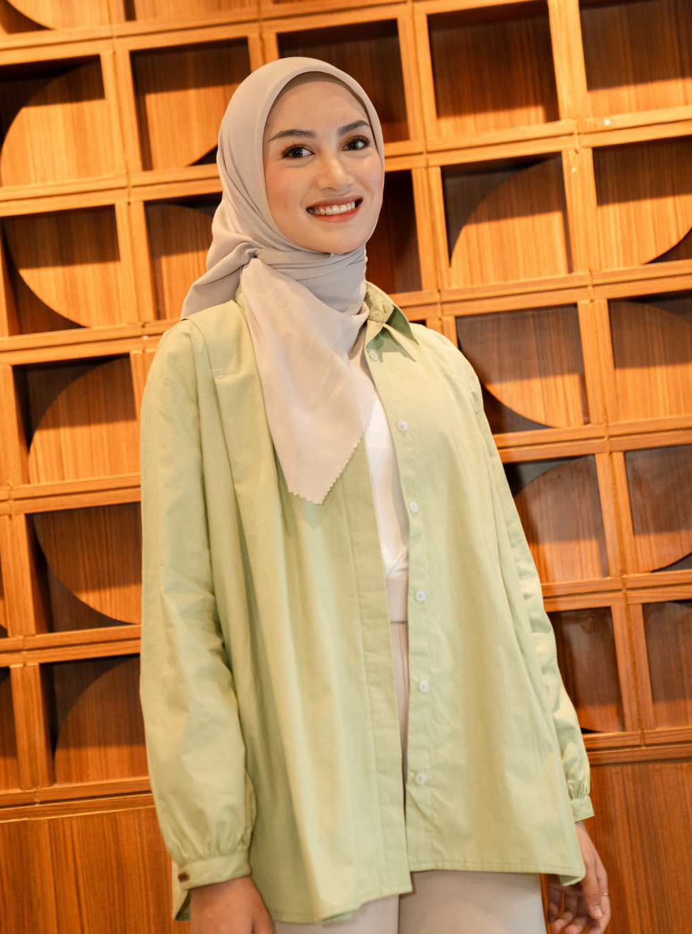 Serene Fold Shirt - Pistachio