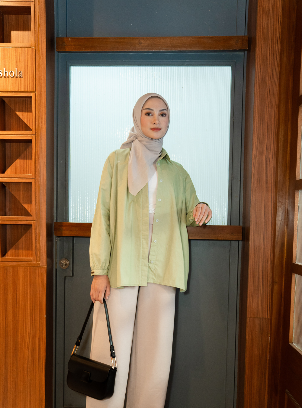 Serene Fold Shirt - Pistachio
