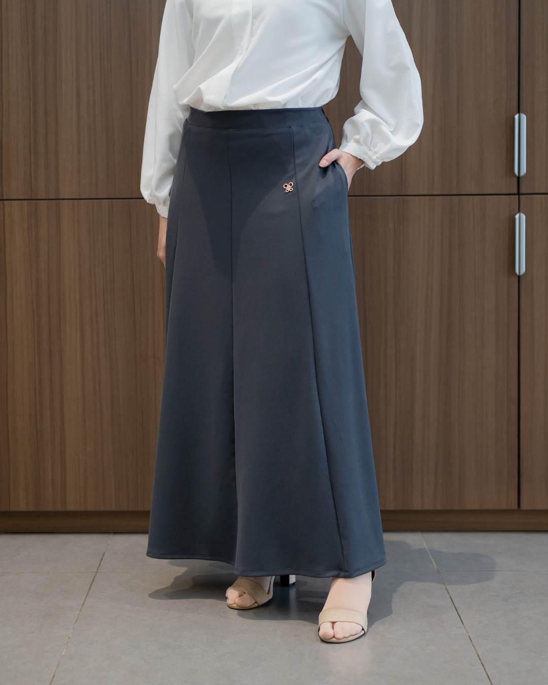 Lunara Ease Skirt