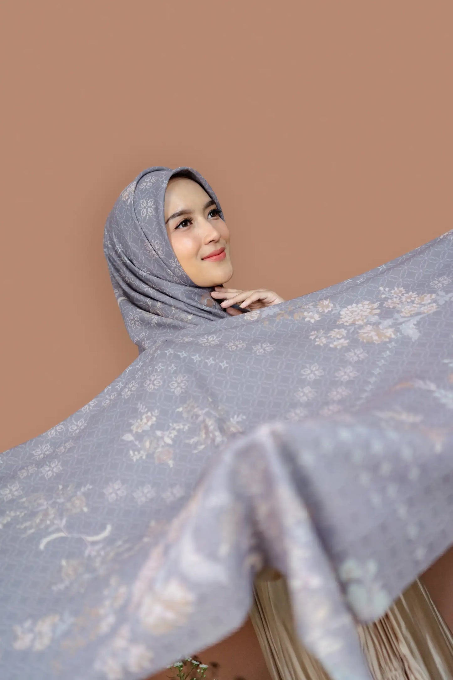 Gardenia Scarf - Earth Garden