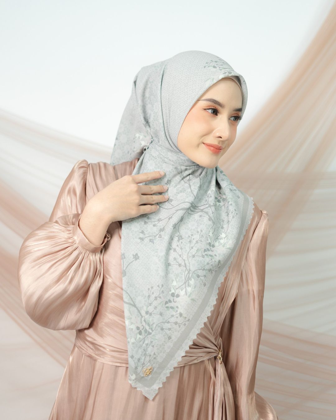 Jardin De Fleur Scarf