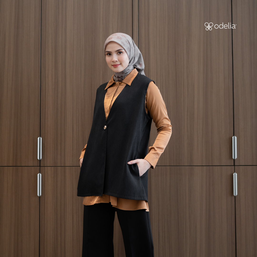 Lunara Classic Vest
