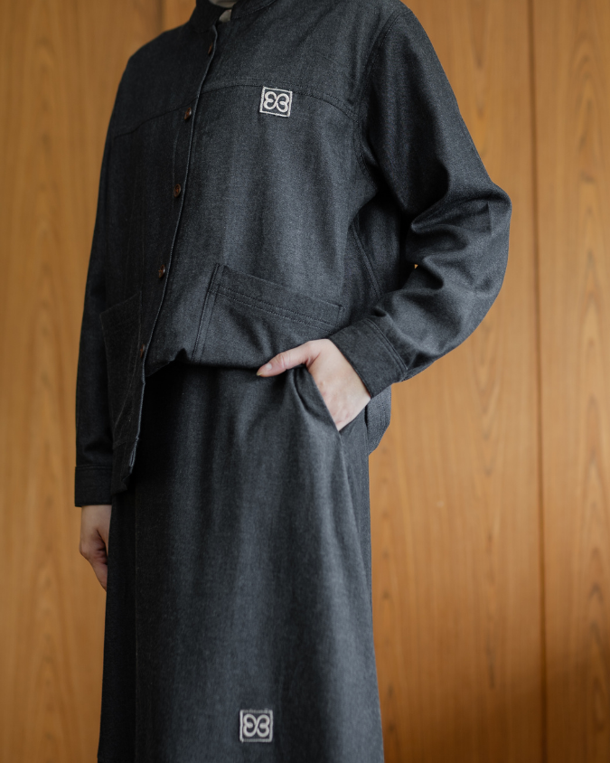 Sorae Skirt - Raven Black