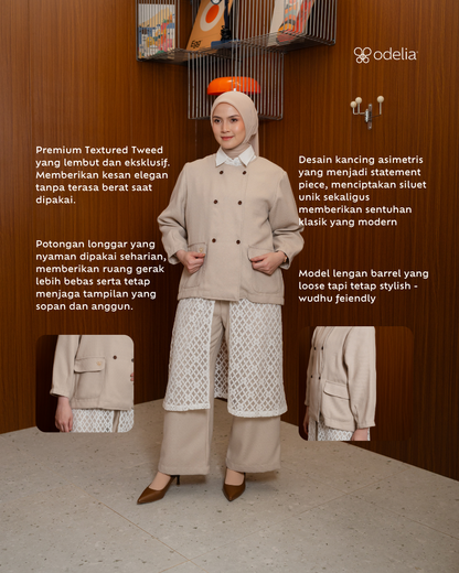 Maison Barrel Tweed Blazer