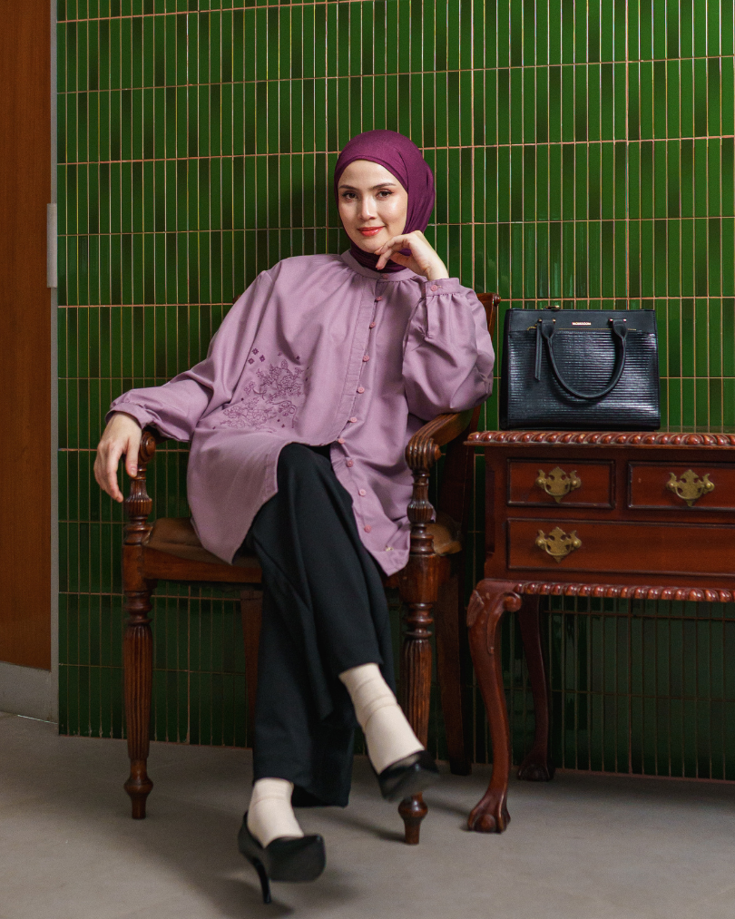 Sorelle Button Blouse - Lavender
