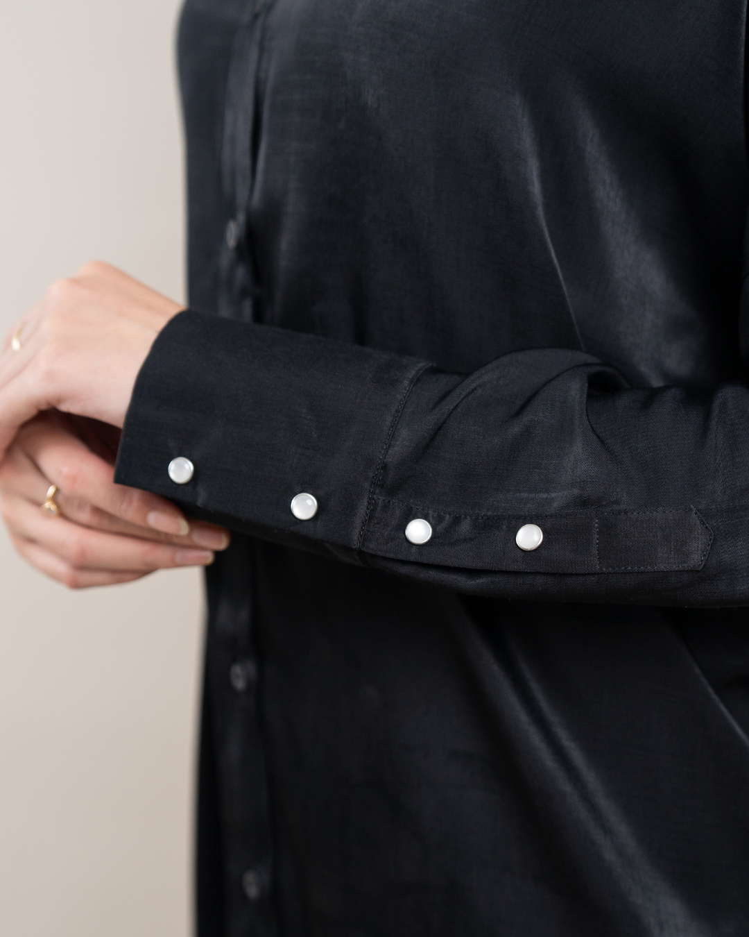 Haala Shirt - Black