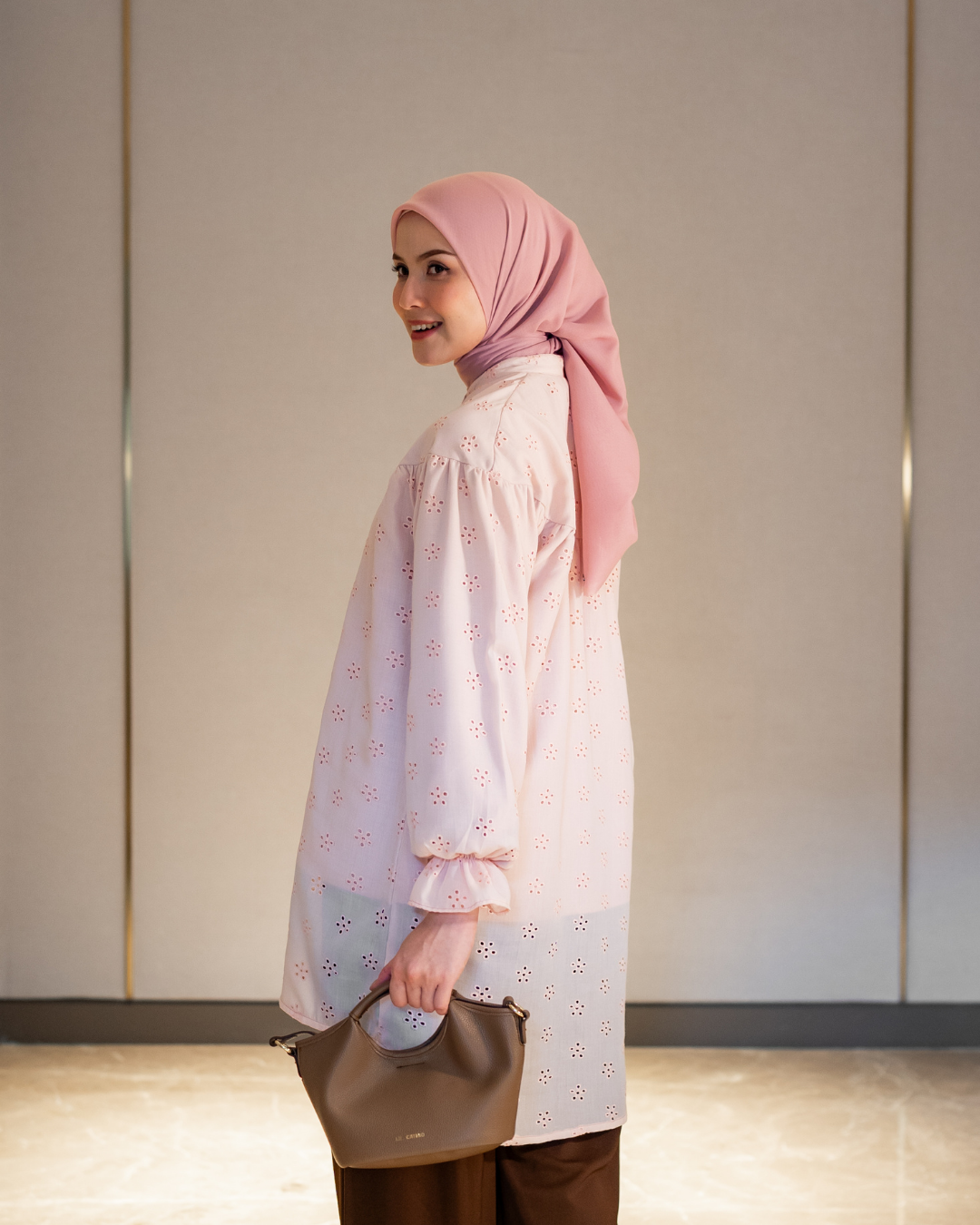 Sera Embroidery Blouse - Pastel Rose