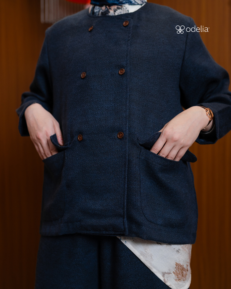 Maison Barrel Tweed Blazer