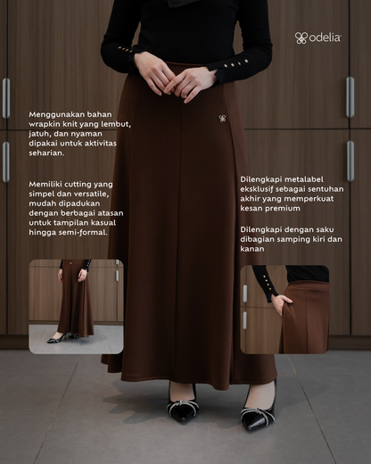 Ease Skirt - Dark Cocoa
