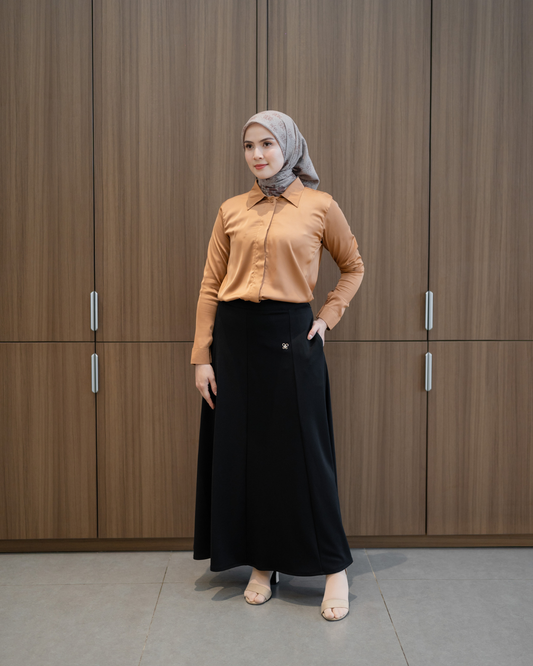Ease Skirt - Black