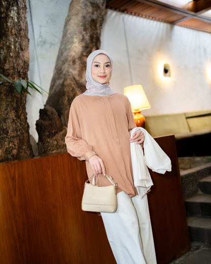 Evania Blouse - Almond