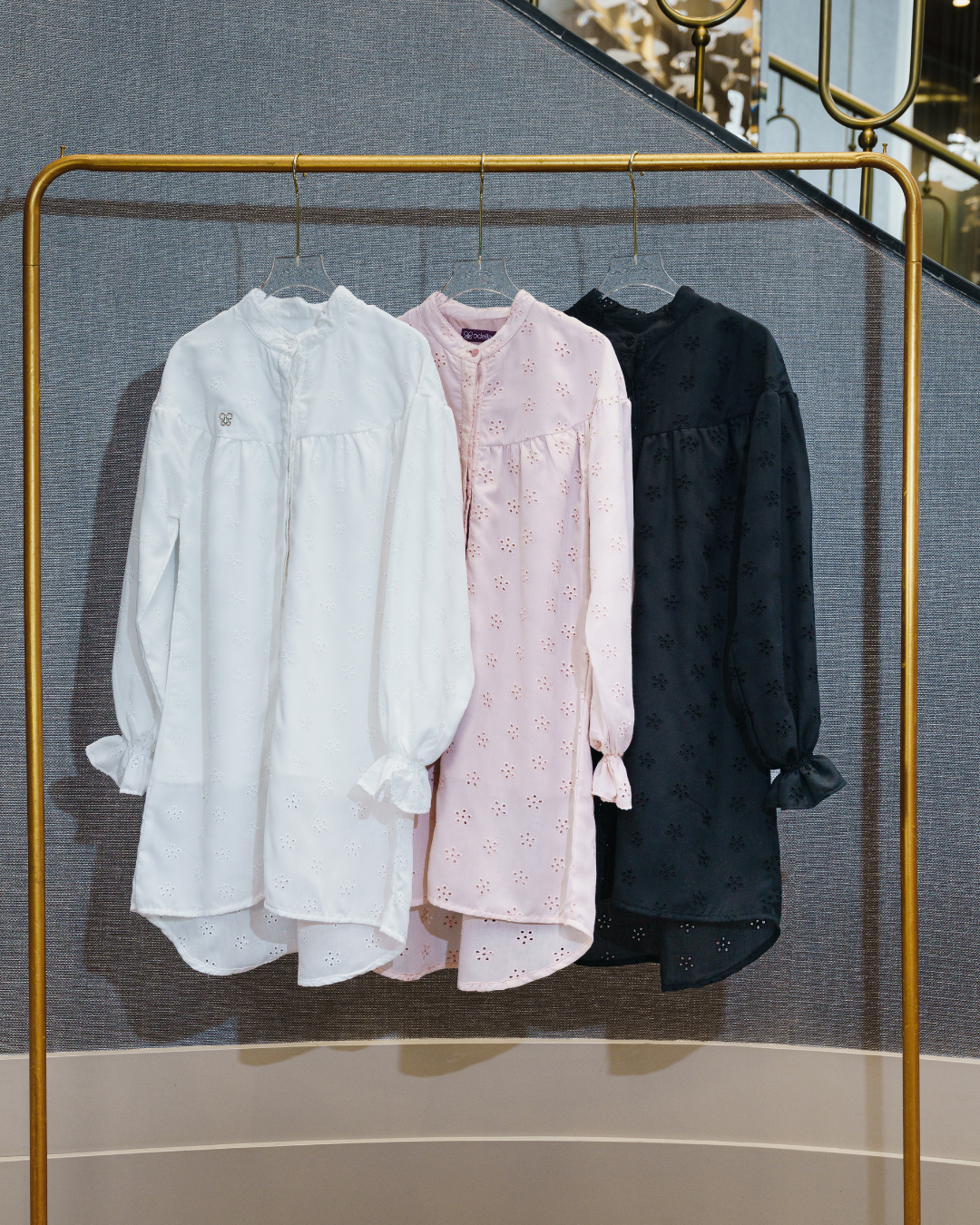 Sera Embroidery Blouse