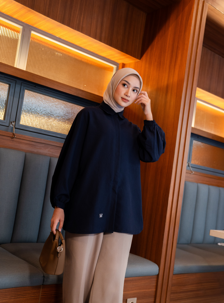 Emira Shirt - Navy
