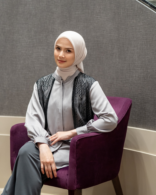 Noor Outer Lace Blouse - Stone Black