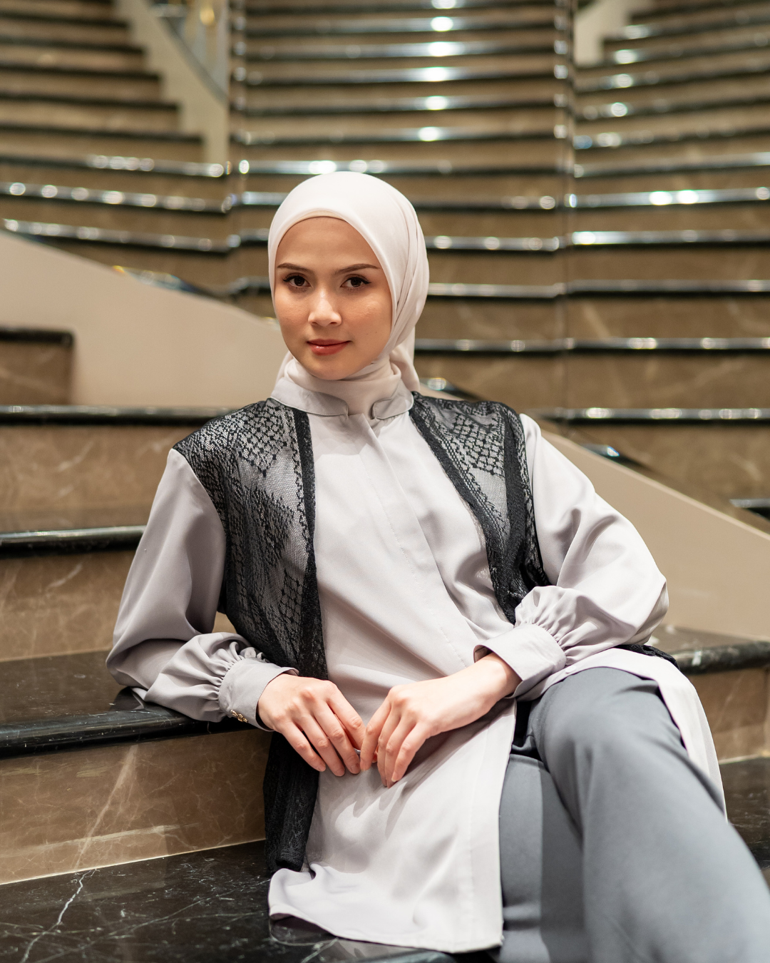 Noor Outer Lace Blouse - Stone Black