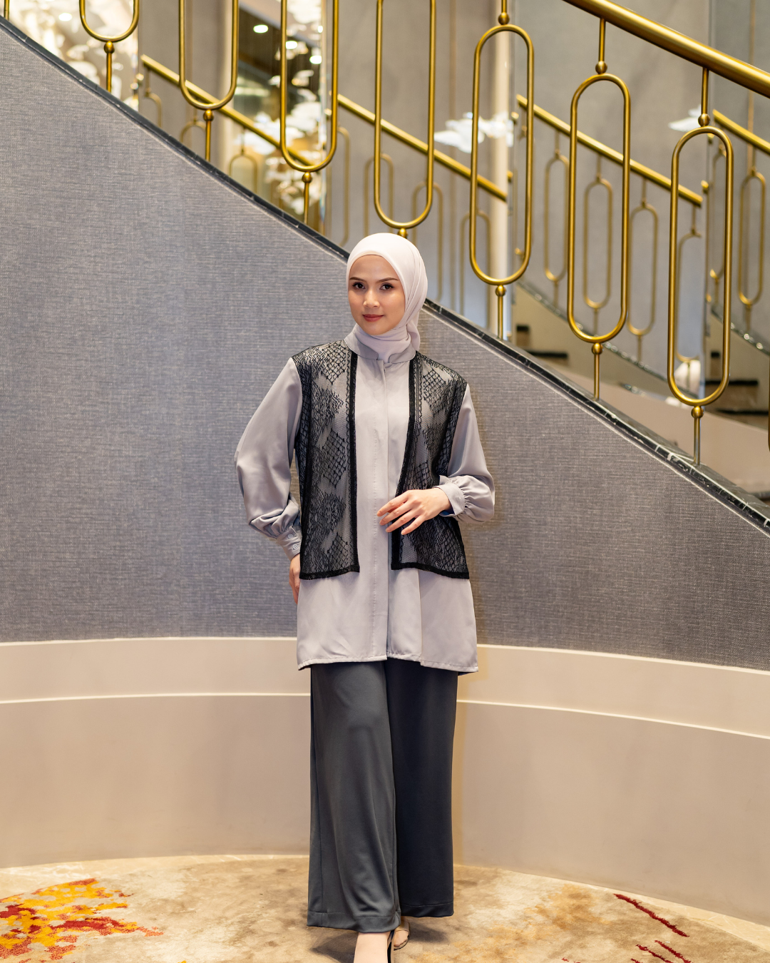 Noor Outer Lace Blouse - Stone Black