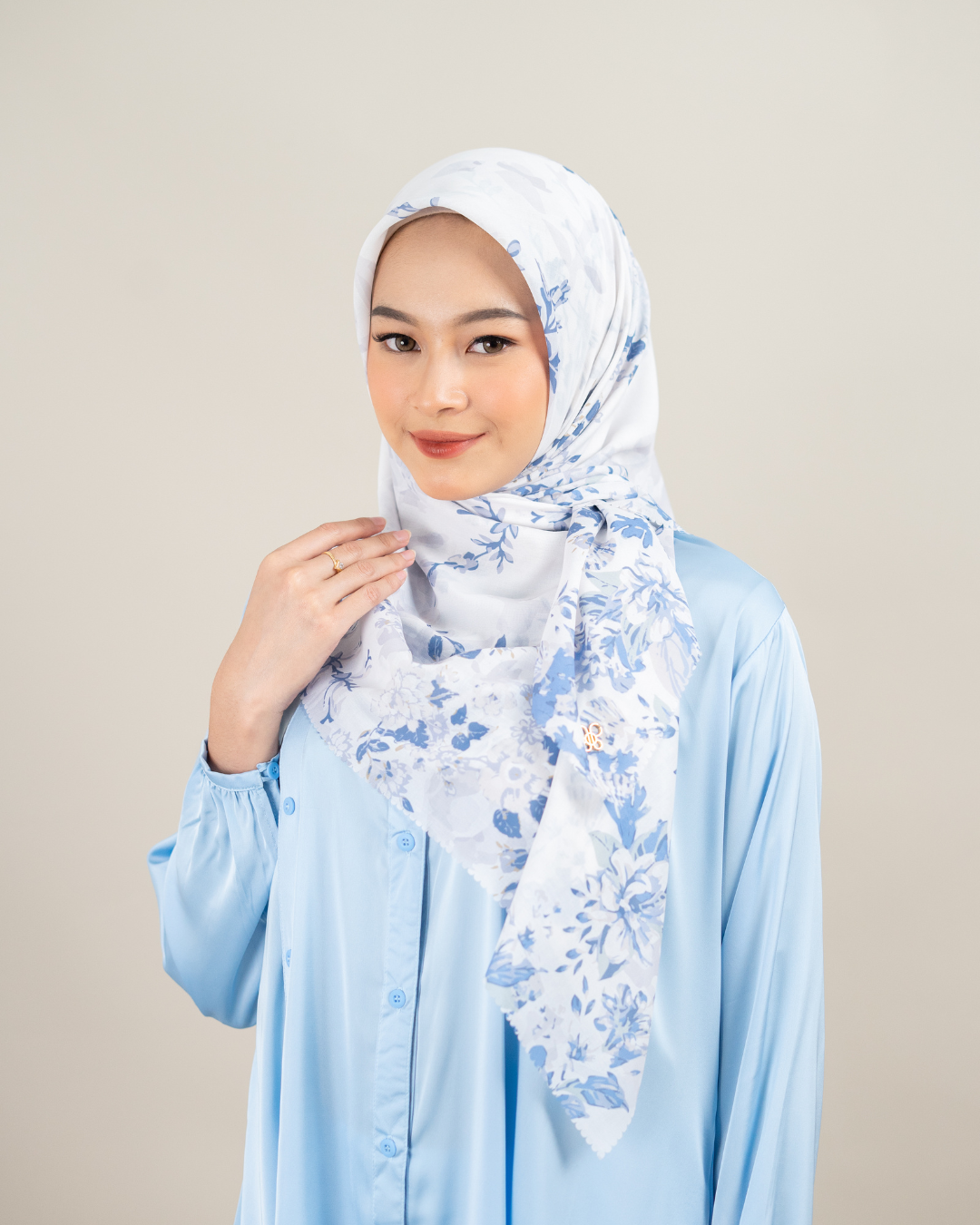 Aeris Scarf - Sparkling White