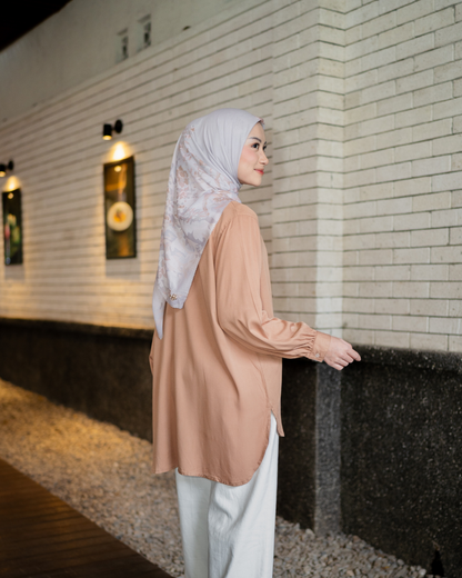 Evania Blouse - Almond