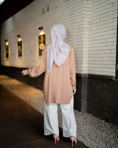 Evania Blouse - Almond