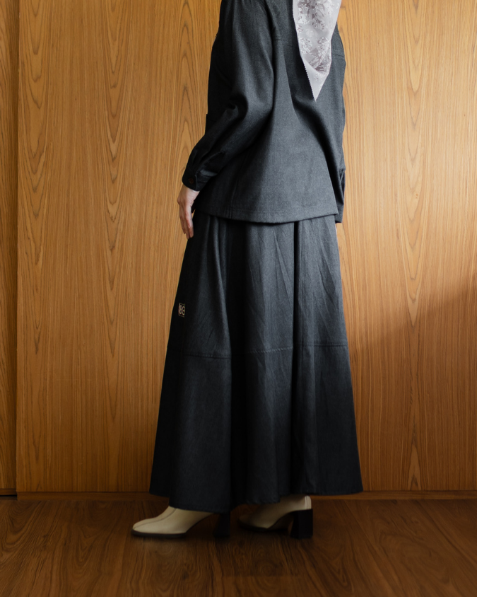 Sorae Skirt - Raven Black
