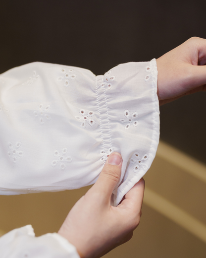 Sera Embroidery Blouse